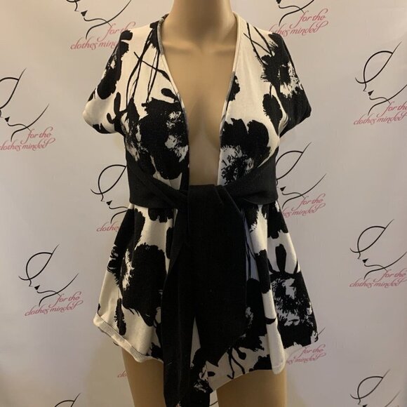 WILLI SMITH . Size Small. Cotton/Nylon Tie Front Cardigan Sweater. B81. - Picture 1 of 7